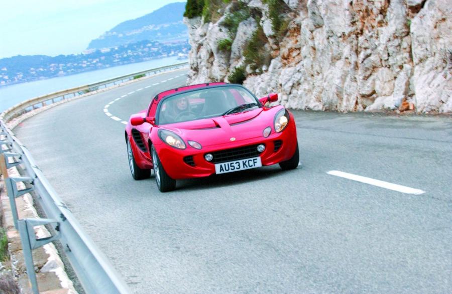  Lotus Elice 2002 года  (фото 8 из 26)